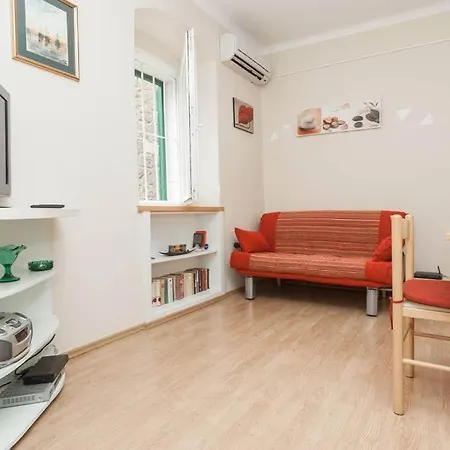 Apartments With Wifi Split - 11393